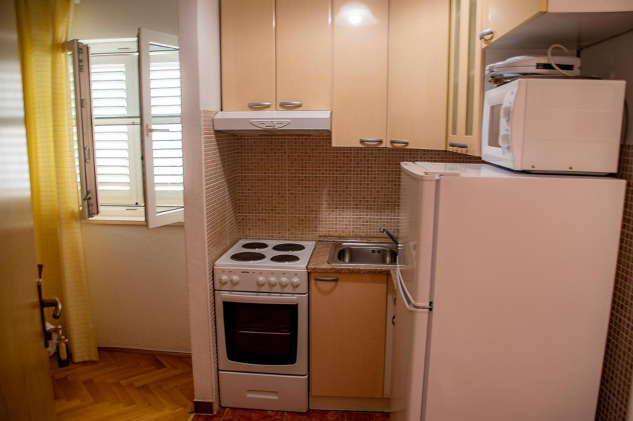Apartments Lile By The Sea, Celina Zavode Exterior photo
