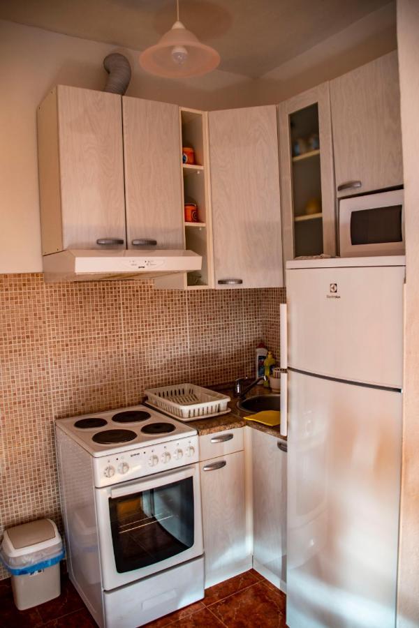 Apartments Lile By The Sea, Celina Zavode Exterior photo