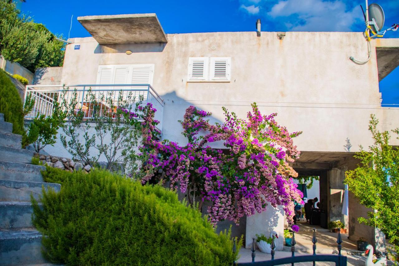 Apartments Lile By The Sea, Celina Zavode Exterior photo